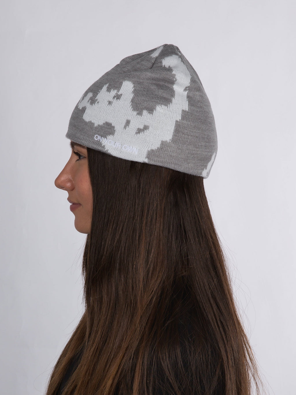 PATTERN BEANIE – GREY