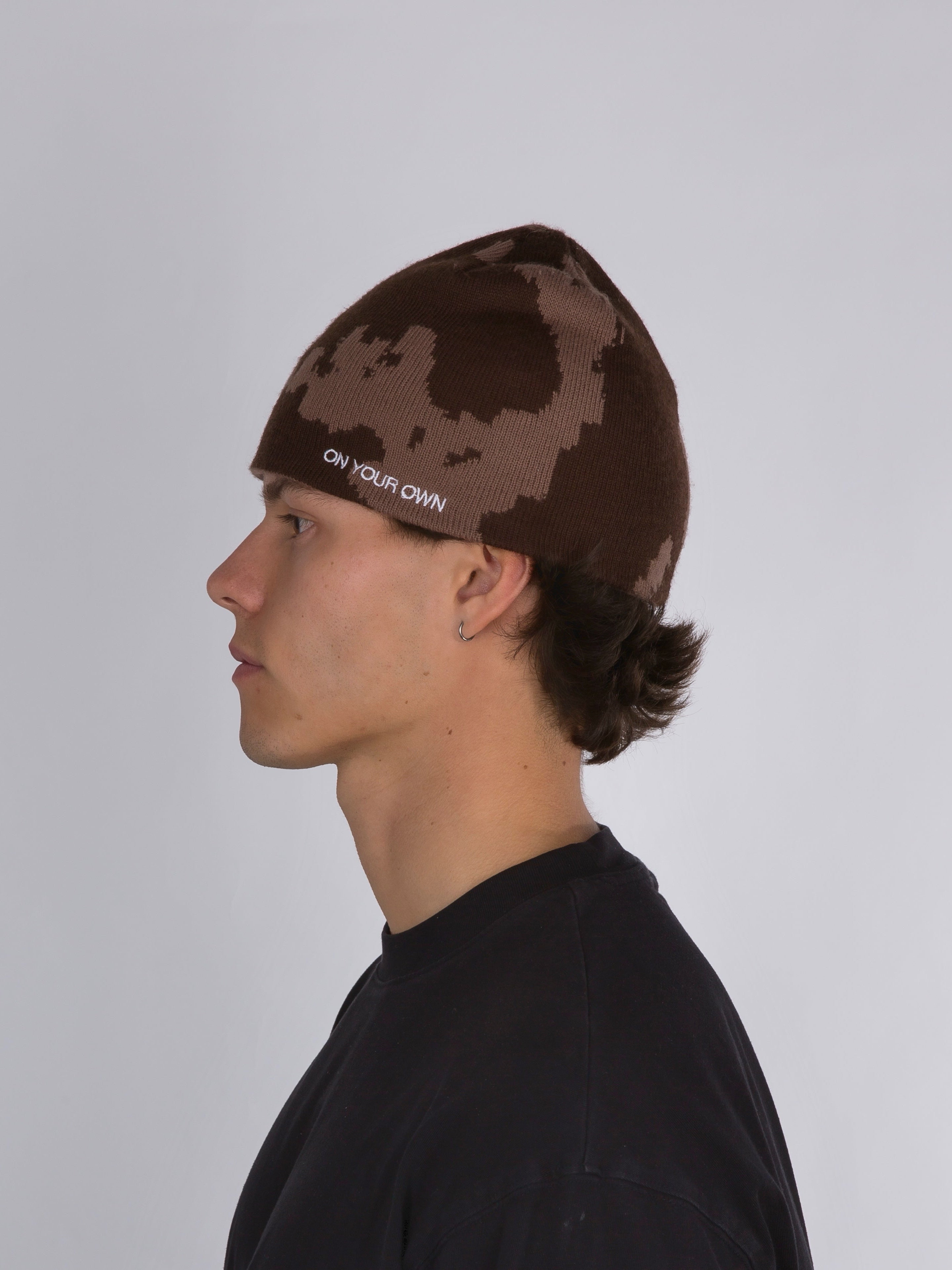 PATTERN BEANIE – BROWN