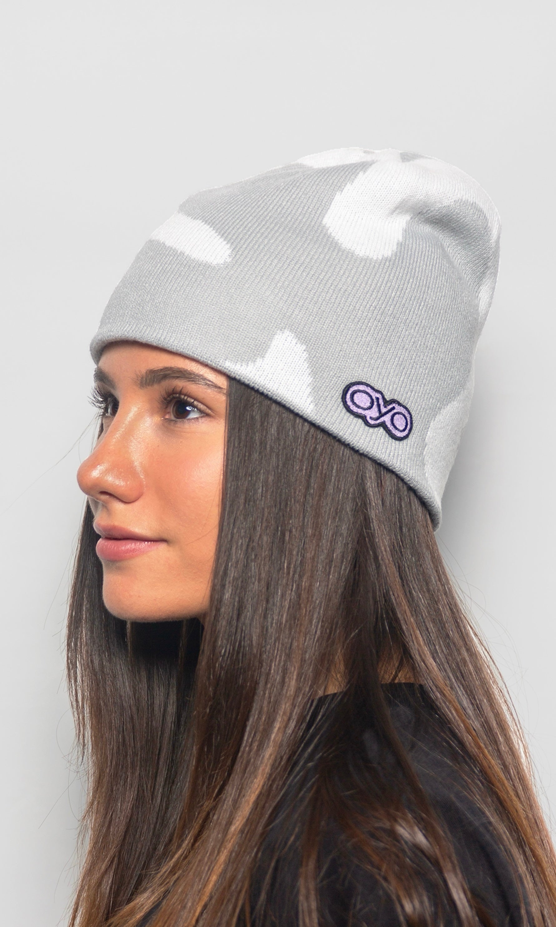 PATTERN BEANIE – GREY