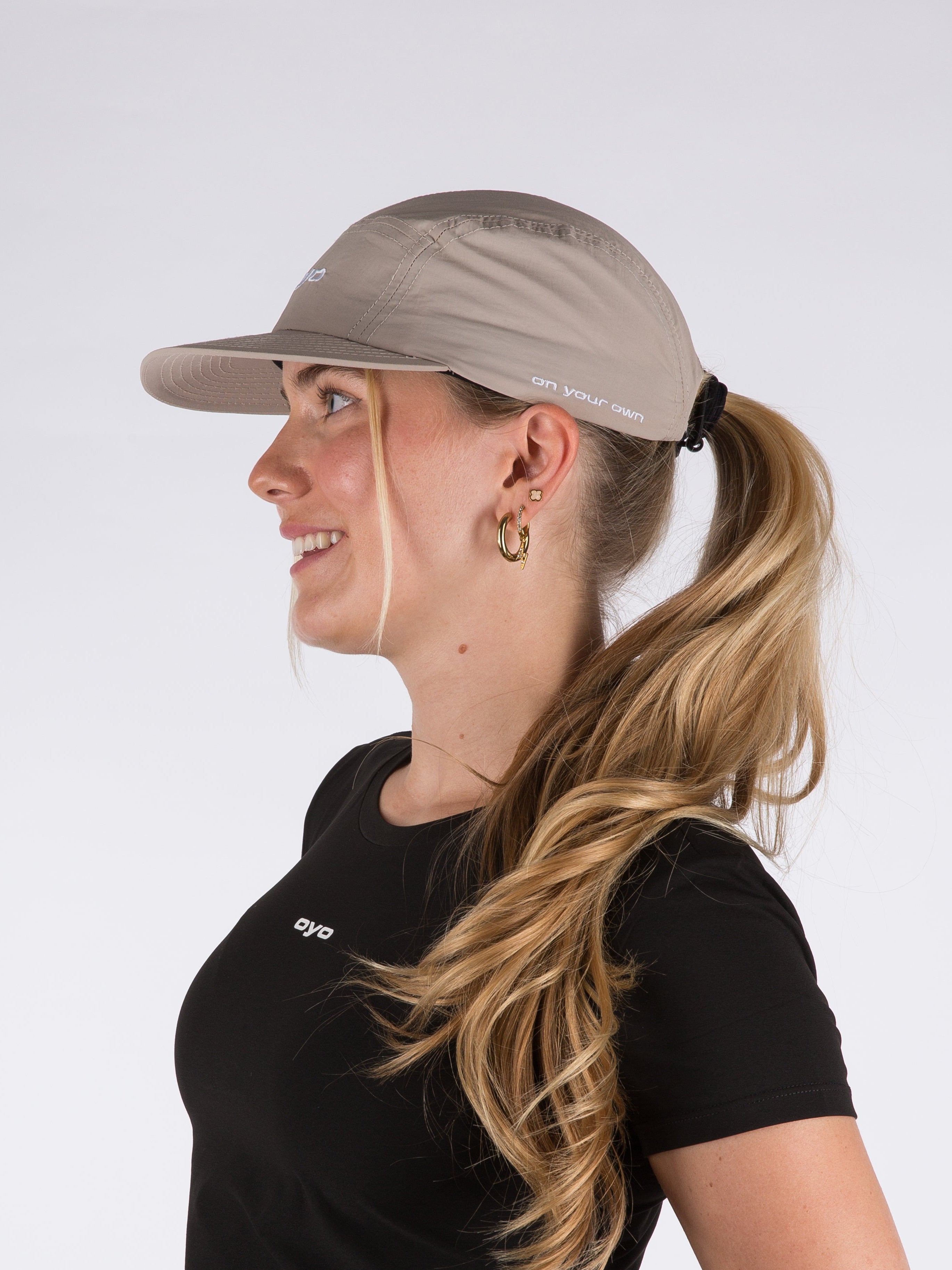 SPORTS CAP - BEIGE